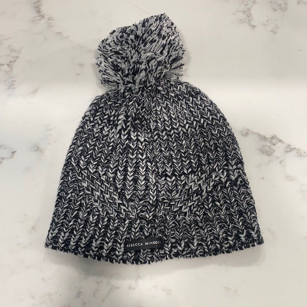 Rebecca minkoff knit puff hat nwot